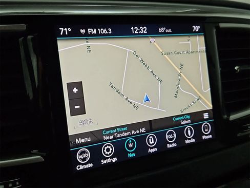 Used 2018 Chrysler Pacifica Touring Plus image 28