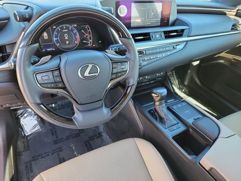Used 2019 Lexus ES 350 w/ Premium Package image 10
