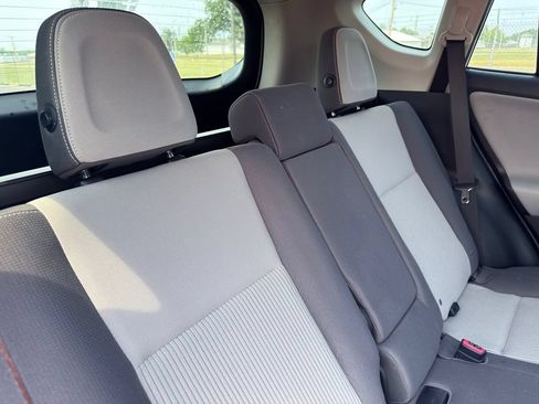 Used 2014 Toyota RAV4 XLE AWD/4WD image 33