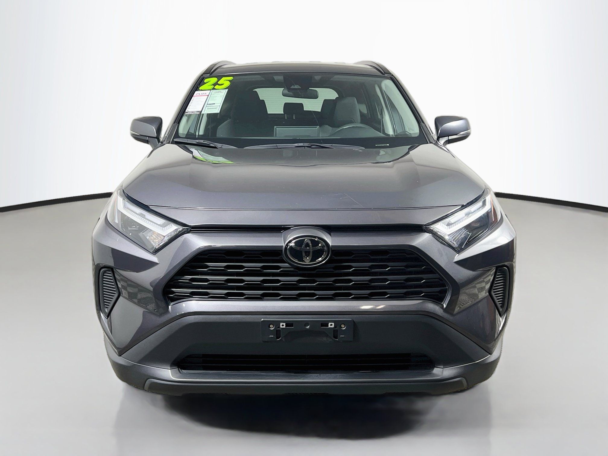 Used 2025 Toyota RAV4 XLE FWD image 11