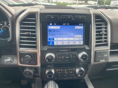Used 2017 Ford F150 Platinum w/ Equipment Group 701A Luxury AWD/4WD image 19