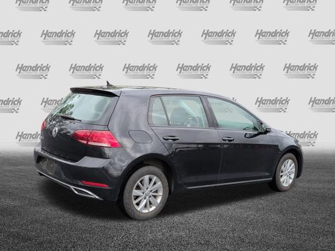 Used 2019 Volkswagen Golf S image 10