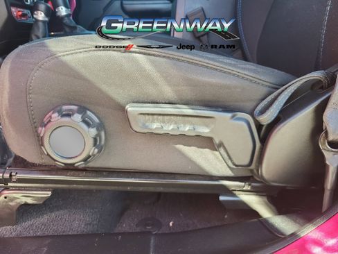 Used 2021 Jeep Wrangler Unlimited Rubicon 4xe image 17