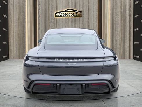 Used 2023 Porsche Taycan image 7
