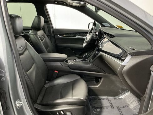 Used 2024 Cadillac XT6 Premium Luxury AWD/4WD image 28
