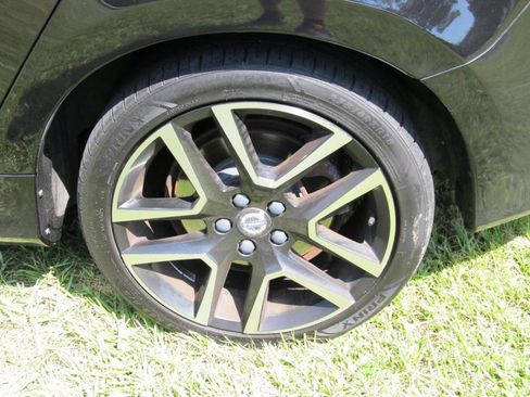 Used 2018 Volvo V60 T5 Dynamic w/ Vision Package image 15