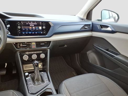 Used 2023 Volkswagen Taos SE image 10