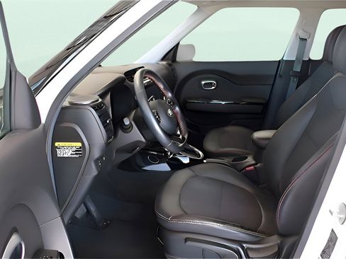 Used 2019 Kia Soul ! image 20