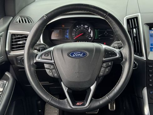 Used 2019 Ford Edge ST w/ Equipment Group 401A AWD/4WD image 12