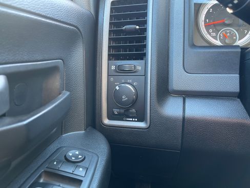Used 2019 RAM 1500 ST w/ SXT Plus Group image 15