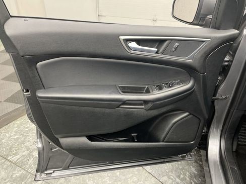 Used 2024 Ford Edge SEL w/ Convenience Package image 6