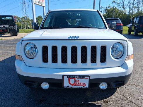 Used 2016 Jeep Patriot Sport w/ Power Value Group FWD image 2