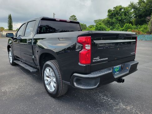 Certified 2022 Chevrolet Silverado 1500 Custom RWD image 12