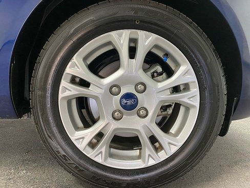Used 2016 Ford Fiesta SE image 25