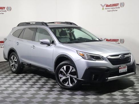 Used 2020 Subaru Outback Limited AWD/4WD image 2