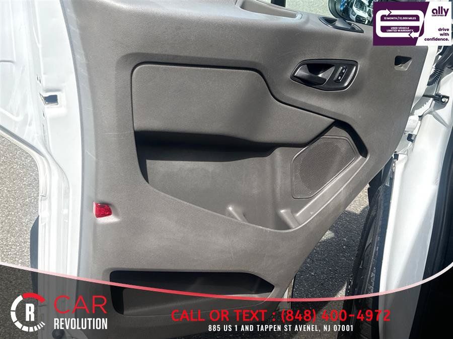 Used 2025 Ford Transit 250 148 High Roof RWD image 22
