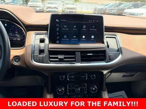 Used 2022 Chevrolet Suburban High Country AWD/4WD image 27