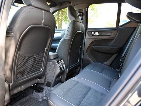 New 2026 Volvo XC40 B5 Ultra w/ Protection Package Premier image 18