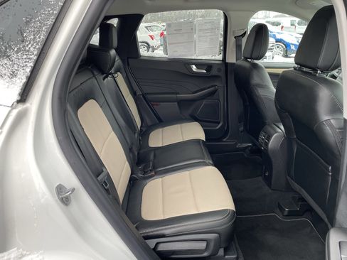 Certified 2022 Ford Escape Titanium w/ Titanium Elite Package image 45