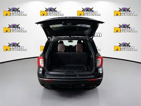 Used 2020 Ford Explorer Platinum image 24