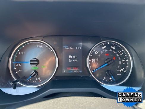Used 2021 Toyota RAV4 XLE image 16
