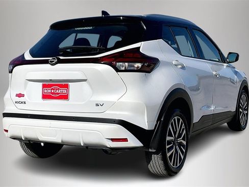 Used 2024 Nissan Kicks SV image 5