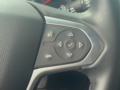 Used 2023 Chevrolet Traverse LT FWD image 19