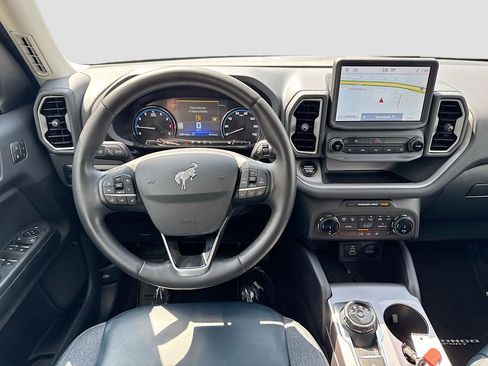 Used 2024 Ford Bronco Sport Outer Banks w/ Tech Package AWD/4WD image 23