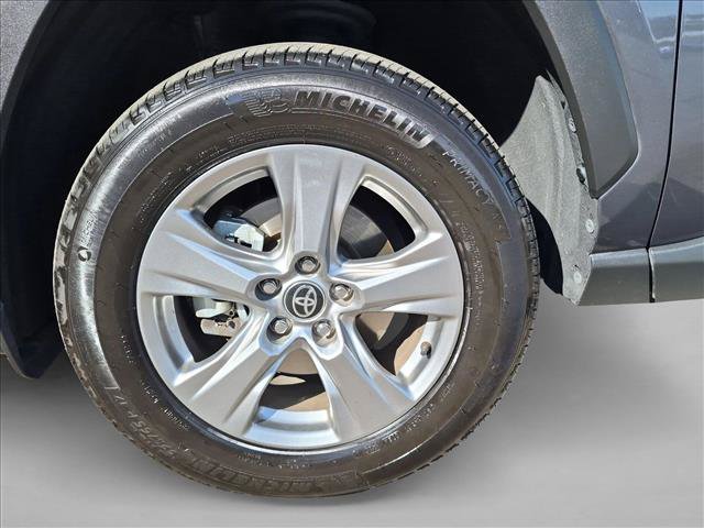 Used 2024 Toyota RAV4 XLE FWD image 23
