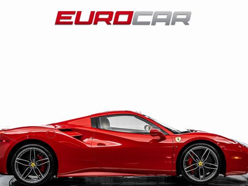 Used 2017 Ferrari 488 Spider *CARBON INTERIOR * IMMACULATE image 8