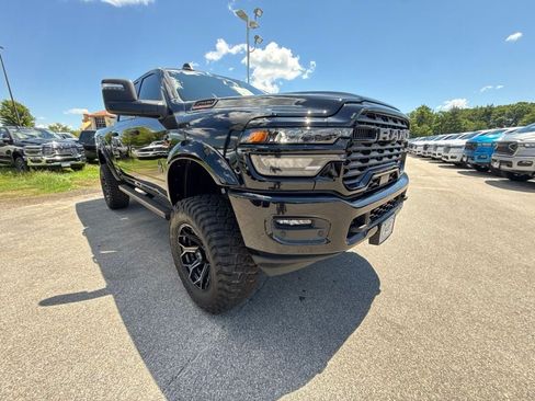 New 2025 RAM 2500 Big Horn AWD/4WD image 7