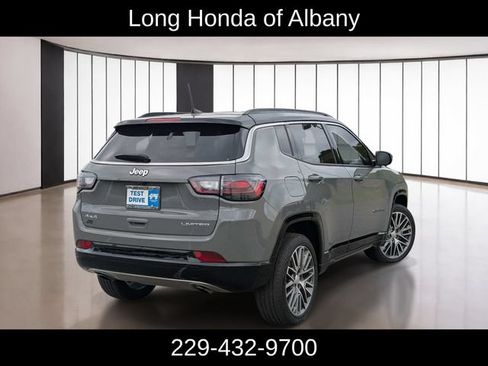 Used 2023 Jeep Compass Limited w/ Elite Group AWD/4WD image 18
