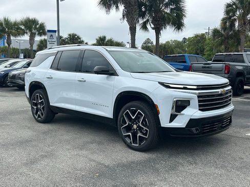 New 2026 Chevrolet Traverse High Country FWD image 9