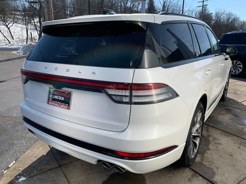 Certified 2025 Lincoln Aviator AWD w/ Jet Appearance Package image 7