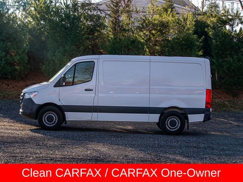 Used 2022 Mercedes-Benz Sprinter 1500 image 4