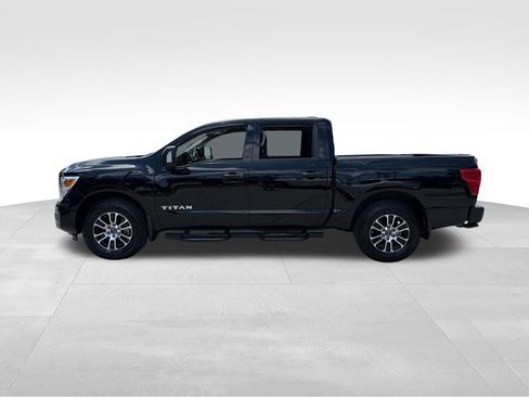 Certified 2024 Nissan Titan SV w/ SV Convenience Package RWD image 4