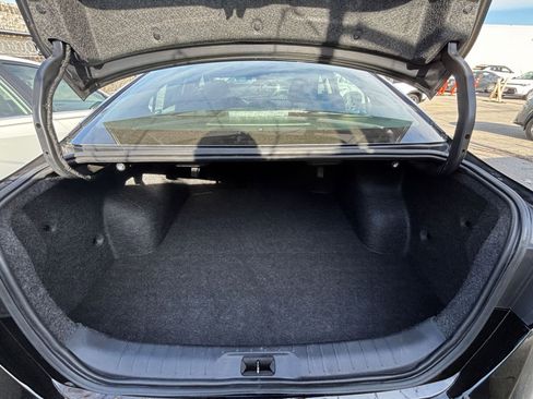 Used 2025 Nissan Altima 2.5 SV image 33