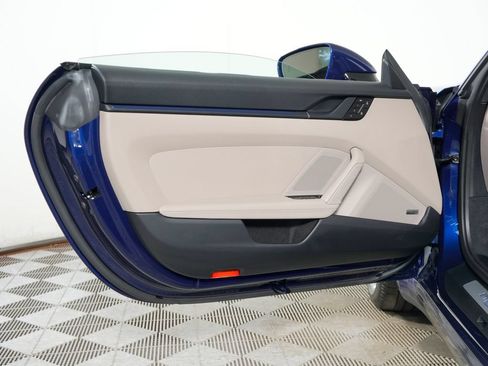 Certified 2025 Porsche 911 Carrera RWD image 20