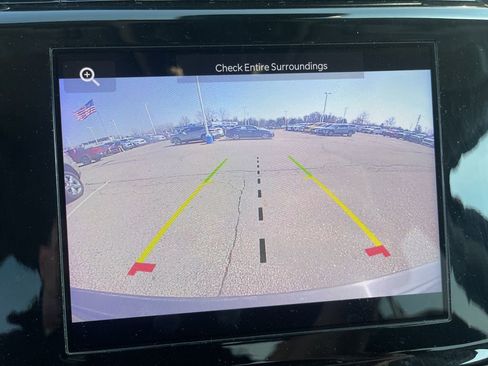 Used 2023 Jeep Grand Cherokee Laredo w/ Luxury Tech Group I AWD/4WD image 19