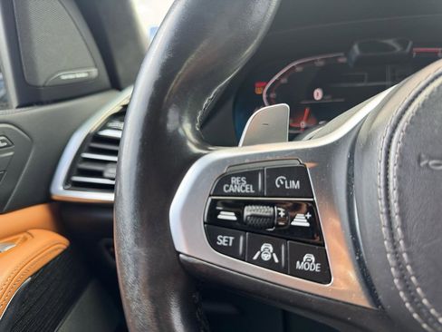 Used 2019 BMW X7 xDrive50i w/ M Sport Package image 47