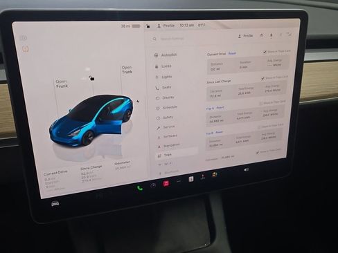 Used 2023 Tesla Model 3 Standard Range RWD image 2