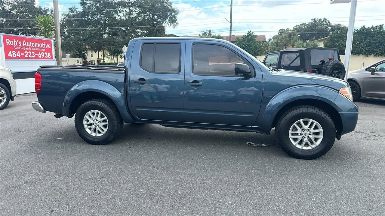 Used 2014 Nissan Frontier SV w/ SV Value Truck Package AWD/4WD image 15