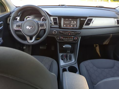 Certified 2019 Kia Niro LX image 13