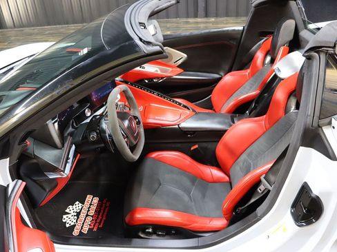 Used 2024 Chevrolet Corvette Stingray Premium Conv w/ Z51 Performance Package image 42