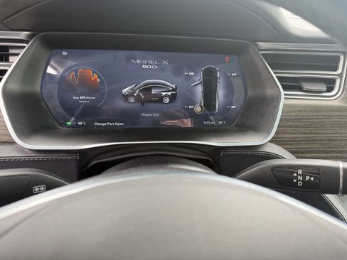 Used 2016 Tesla Model X 90D image 5