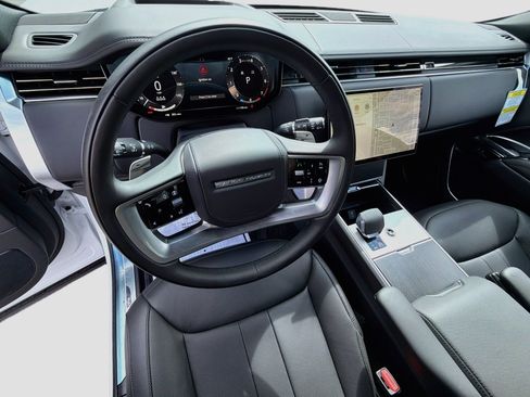 New 2026 Land Rover Range Rover SE AWD/4WD image 27