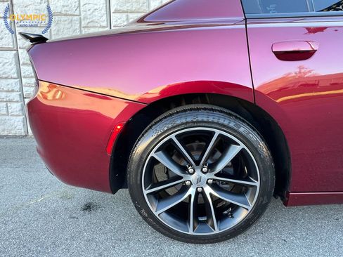 Used 2019 Dodge Charger SXT w/ Leather Interior Group image 12