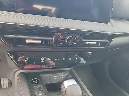 New 2026 Nissan Kicks SR w/ SR Premium Package image 26