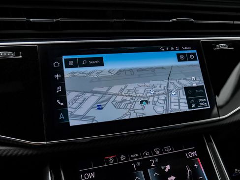 Used 2022 Audi RS Q8 image 45