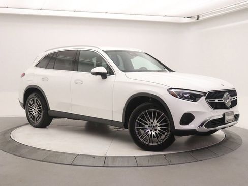 Certified 2026 Mercedes-Benz GLC 300 image 34